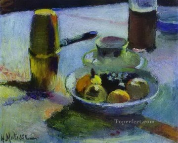 150の主題の芸術作品 Painting - フルーツとコーヒー ポット 1899 抽象フォービズム アンリ マティス モダンな装飾静物画